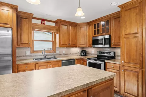 Kitchen - 2715 W 1st Ave, Appleton, WI 54914 photo 2 of 4