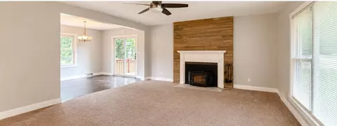 Living - 401 John St, Ripon, WI 54971 photo 7 of 9