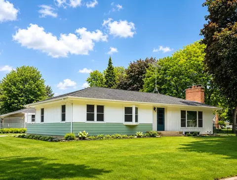 401 John St, Ripon, WI 54971