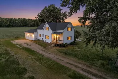 n8257 French Road, Seymour, WI 54165