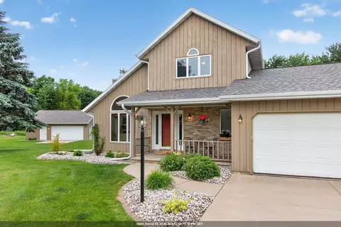 n2935 Valley View Drive, Hortonville, WI 54944