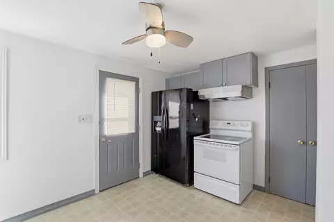 Kitchen - 1001 W Grant St, Appleton, WI 54914 photo 1 of 3