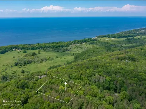 Pine Tree Road, Sturgeon Bay, WI 54235