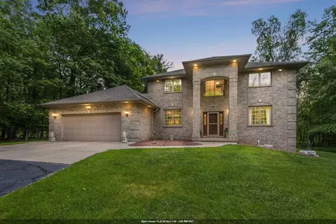 4544 Crooked Creek Ln, Hobart, WI 54155