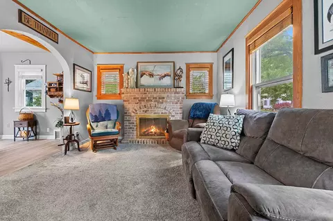 Living - 219 E Hancock St, Appleton, WI 54911 photo 2 of 5