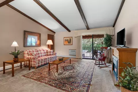 Living - 3182 Justin Ct #5, Appleton, WI 54914 photo 1 of 4