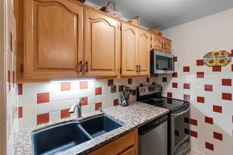 Kitchen - 3182 Justin Ct #5, Appleton, WI 54914 photo 2 of 4