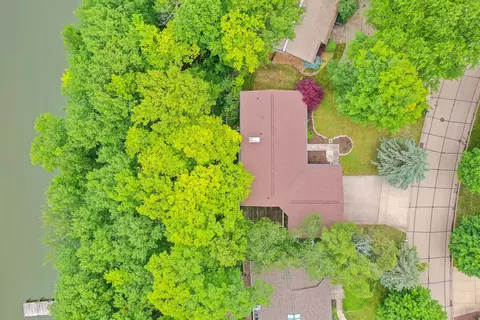 View/Area - 1511 N Briarcliff Dr, Appleton, WI 54915 photo 3 of 8