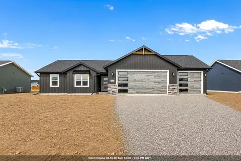 W6882 Mcallister Drive, Greenville, WI 54942