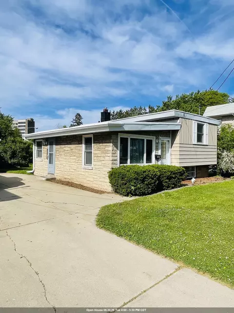 1413 Western Ave, Green Bay, WI 54303