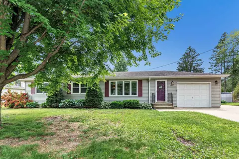 1863 Lenwood Ave, Green Bay, WI 54303