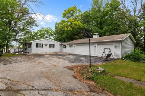 732 Bullhead Lake Rd, Brillion, WI 54110