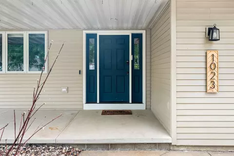 1023 W Ridgeview Dr, Appleton, WI 54914 photo 3
