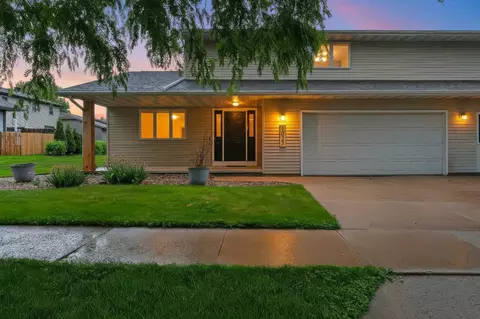 1023 W Ridgeview Dr, Appleton, WI 54914