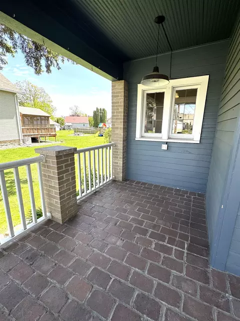 Exterior - 1341 W 2nd St, Appleton, WI 54914 photo 7 of 8