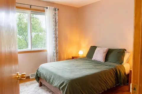 Bedroom - 1217 E Mitchell Ave, Appleton, WI 54915 photo 6 of 7