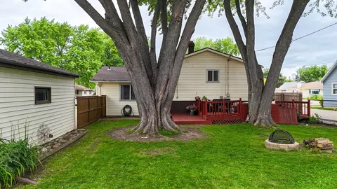 Exterior - 1217 E Mitchell Ave, Appleton, WI 54915 photo 6 of 7