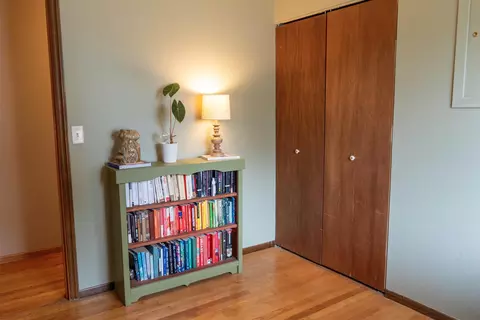 Bedroom - 1217 E Mitchell Ave, Appleton, WI 54915 photo 5 of 7