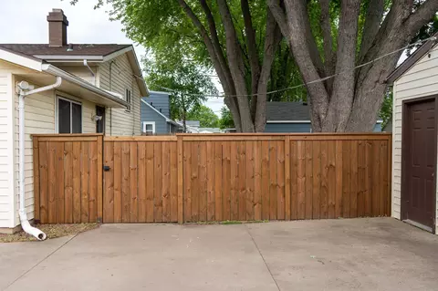 Exterior - 1217 E Mitchell Ave, Appleton, WI 54915 photo 3 of 7
