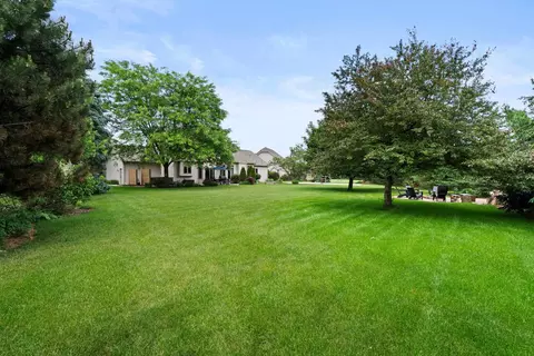 Exterior - 45 Bellevue Pl, Appleton, WI 54913 photo 10 of 15
