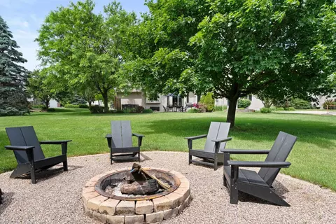 Exterior - 45 Bellevue Pl, Appleton, WI 54913 photo 6 of 15