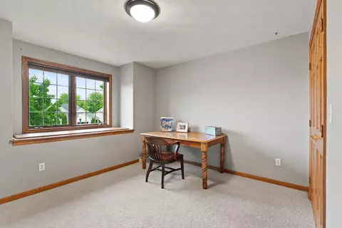 Bedroom - 45 Bellevue Pl, Appleton, WI 54913 photo 8 of 9