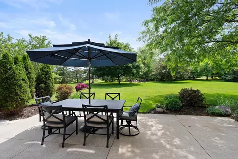 Exterior - 45 Bellevue Pl, Appleton, WI 54913 photo 12 of 15