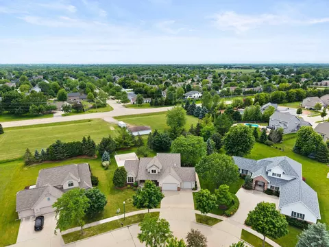 View/Area - 45 Bellevue Pl, Appleton, WI 54913 photo 3 of 9