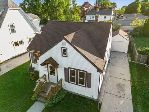 1616 S 16th St, Manitowoc, WI 54220