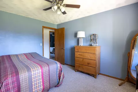 Bedroom - 2656 W Sunnyview Rd, Appleton, WI 54914 photo 6 of 6