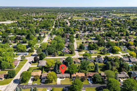View/Area - 2656 W Sunnyview Rd, Appleton, WI 54914 photo 8 of 9