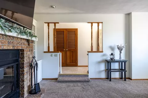 Entry Way - 2656 W Sunnyview Rd, Appleton, WI 54914 photo 1 of 1