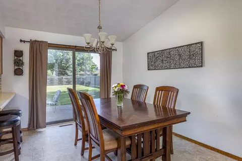 Dining - 2656 W Sunnyview Rd, Appleton, WI 54914 photo 1 of 1
