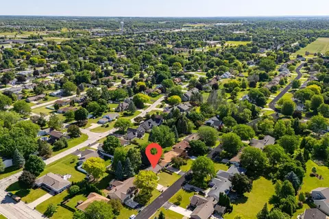 View/Area - 2656 W Sunnyview Rd, Appleton, WI 54914 photo 7 of 9