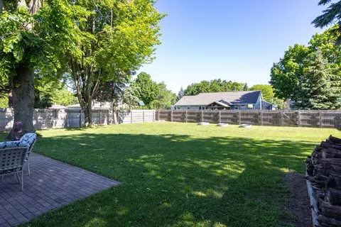Exterior - 2656 W Sunnyview Rd, Appleton, WI 54914 photo 4 of 11