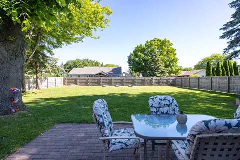 Exterior - 2656 W Sunnyview Rd, Appleton, WI 54914 photo 5 of 11