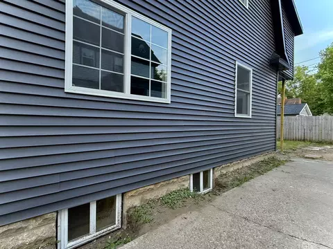 Exterior - 200 E Moore St, Berlin, WI 54923 photo 5 of 16