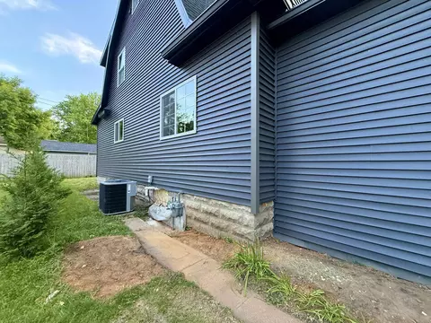 Exterior - 200 E Moore St, Berlin, WI 54923 photo 13 of 16