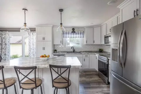 Kitchen - 95 Northbreeze Dr, Appleton, WI 54911 photo 3 of 4