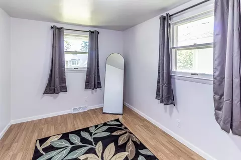 Bedroom - 527 E Wilson Ave, Appleton, WI 54915 photo 3 of 7