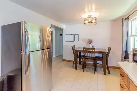 Dining - 527 E Wilson Ave, Appleton, WI 54915 photo 1 of 2