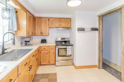 Kitchen - 527 E Wilson Ave, Appleton, WI 54915 photo 2 of 2