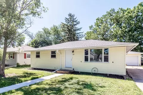 Exterior - 527 E Wilson Ave, Appleton, WI 54915 photo 2 of 9