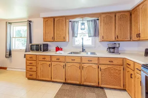 Kitchen - 527 E Wilson Ave, Appleton, WI 54915 photo 1 of 2