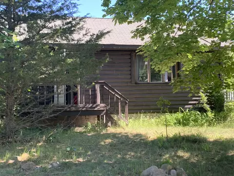 Exterior - w12226 Bow String Drive, Hancock, WI 54943 photo 2 of 7