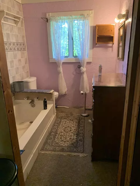 Bath - w12226 Bow String Drive, Hancock, WI 54943 photo 1 of 1