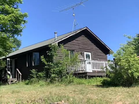 Exterior - w12226 Bow String Drive, Hancock, WI 54943 photo 1 of 7