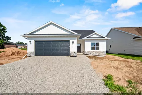 3117 Lazy Oak Ct, Green Bay, WI 54311