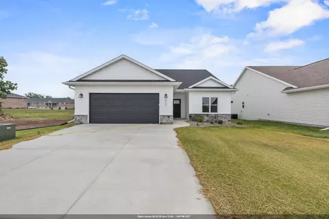 3117 Lazy Oak Ct, Green Bay, WI 54311