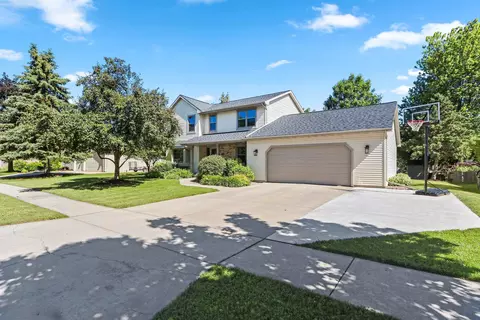 1126 Aldrin St, De Pere, WI 54115
